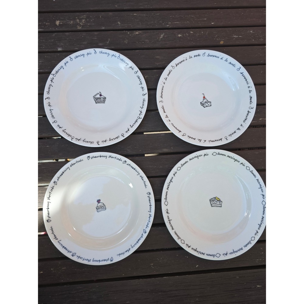Set of 4 Pottery Barn Dessert Plates!‎